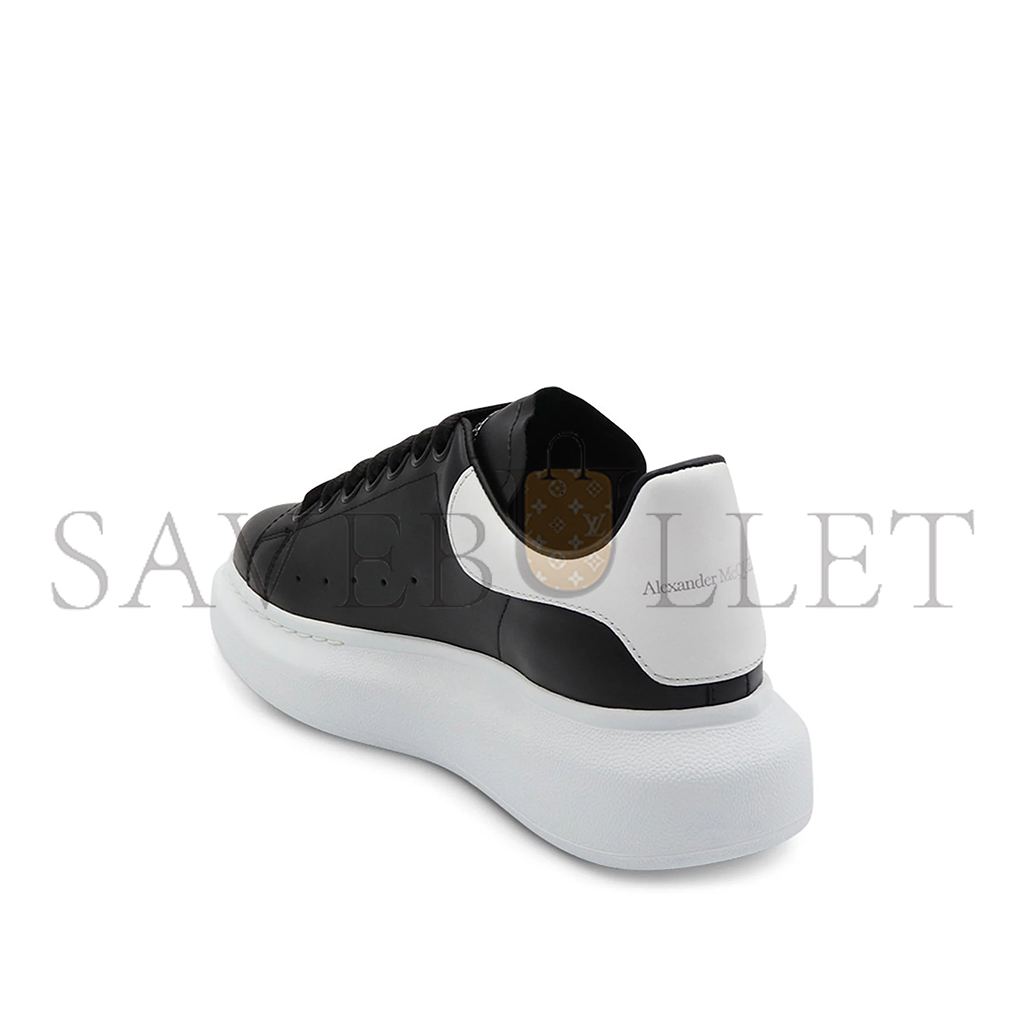 ALEXANDER MCQUEEN LARRY OVERSIZED SNEAKERS IN BLACK WHITE 553770WHGP51070